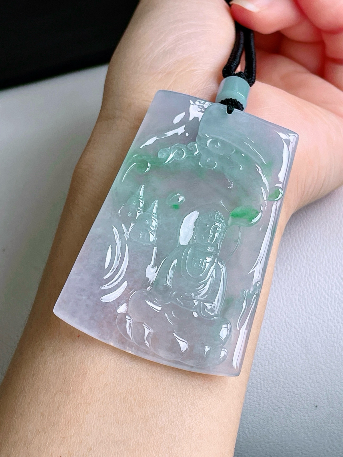 【裸石】冰飘花大日如来佛牌吊坠
【说明】缅料 性价比高  
【尺寸】68-44-5.8