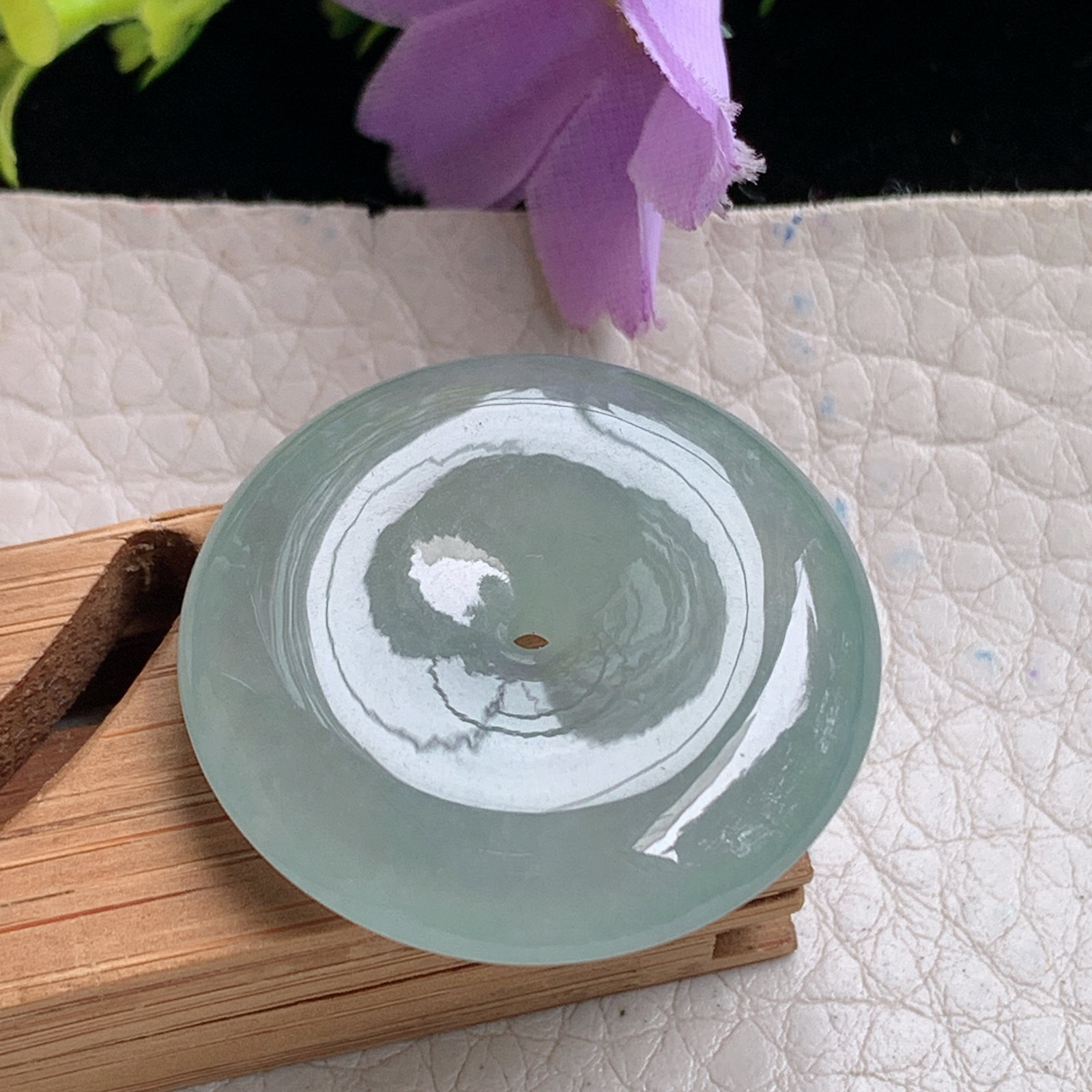 zz3实拍连金28.6*6天然缅甸翡翠冰透平安扣吊坠 冰晴水底玉扣