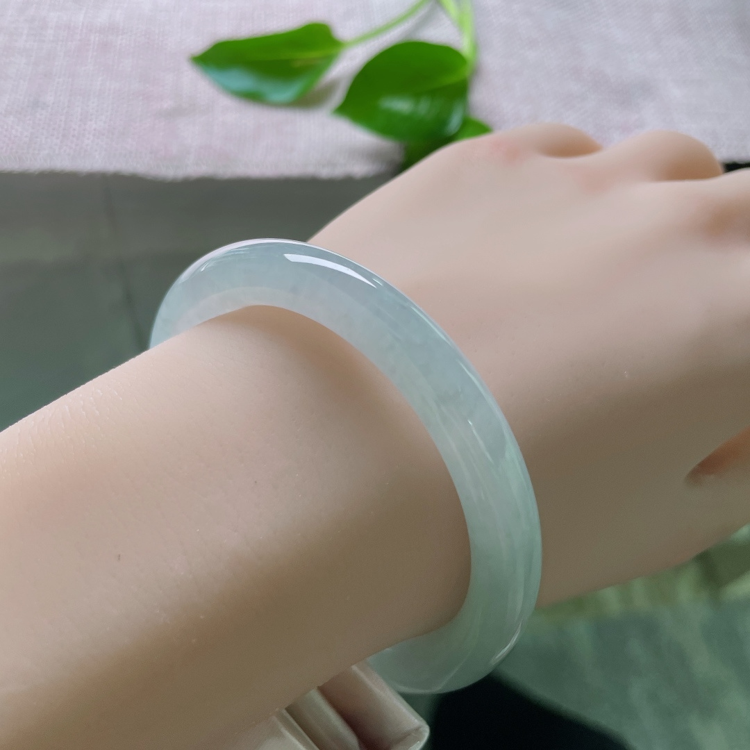 54.4/8.4冰美人条，冰润通透，种水十足，秀丽倾心，贵气，棉线，ss49987a