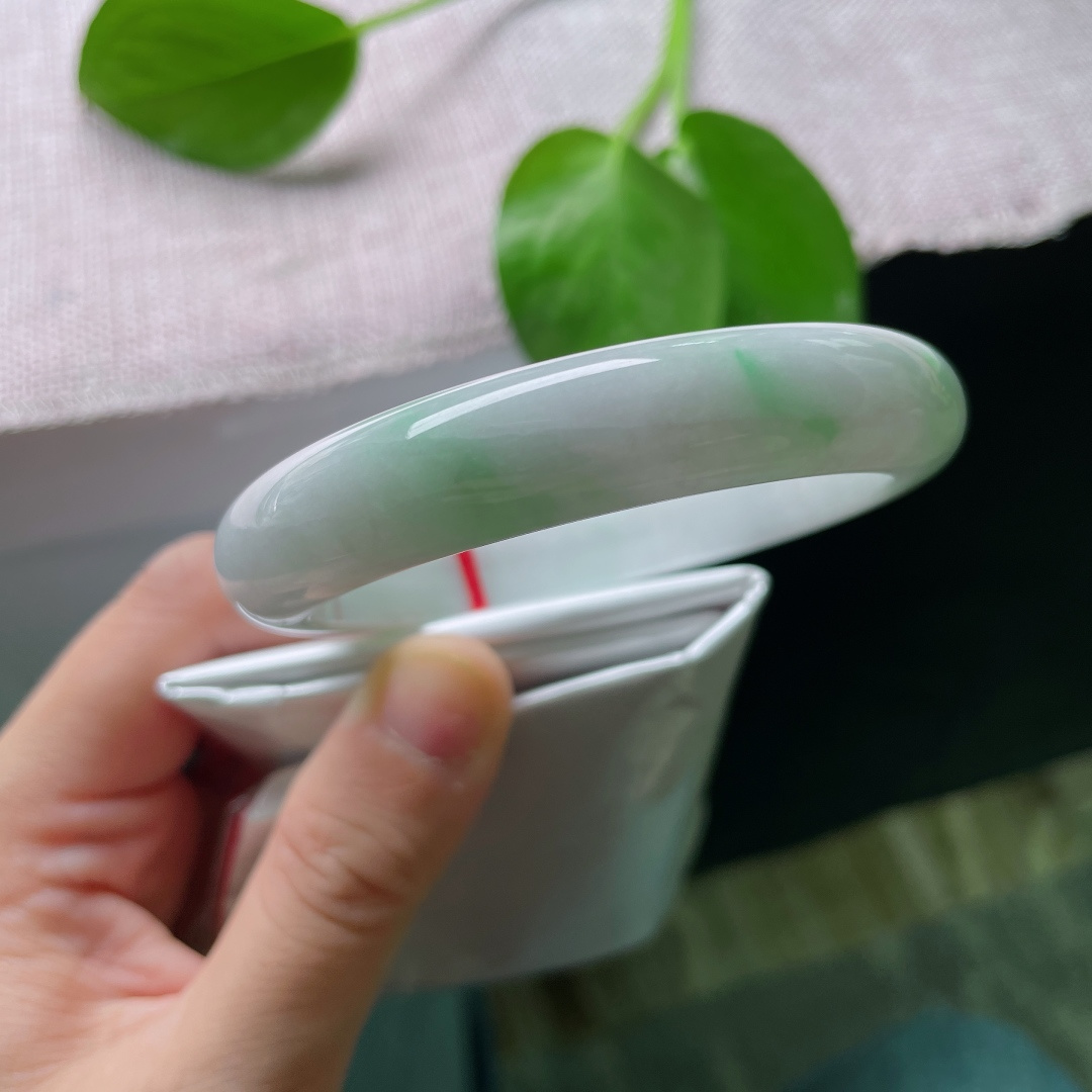 58.7/12.2/8.5，白底青正圈，水头好，肉质细腻，干净，娉婷袅娜，皮纹，ss50275a