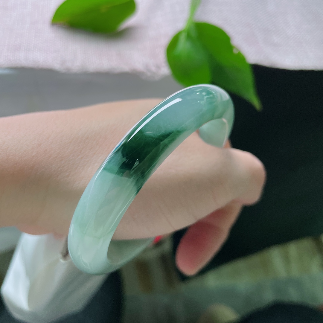 56.2/11.6/8.6，飘花正圈，水头好，种老，墨色渲染，如诗如画，ss50297a