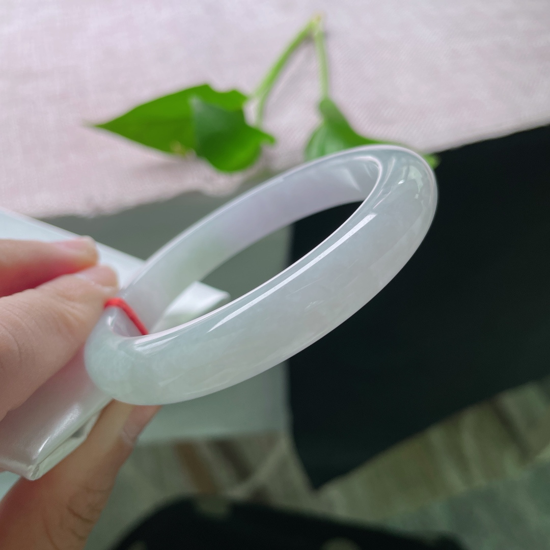 58/11.1/8.3，淡绿淡紫正圈，以玉为伴，岁月安然，不负时光不负己。棉根，ss45395a