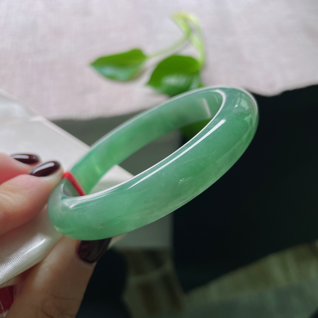 56.3/11.4/7.4，绿底正圈，绿意盎然，连绵不绝，好似群山万壑，朝气蓬勃，ss50161a