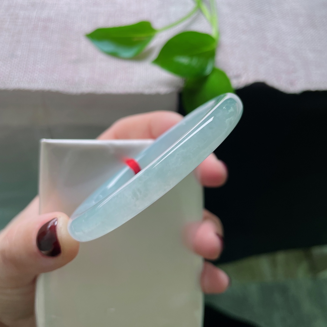 54.4/8.4冰美人条，冰润通透，种水十足，秀丽倾心，贵气，棉线，ss49987a