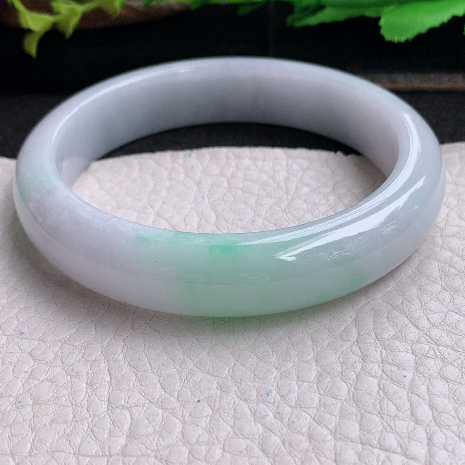 ll实拍59*13.3*8平安镯 天然翡翠a货手镯胶感飘绿正圈玉镯子