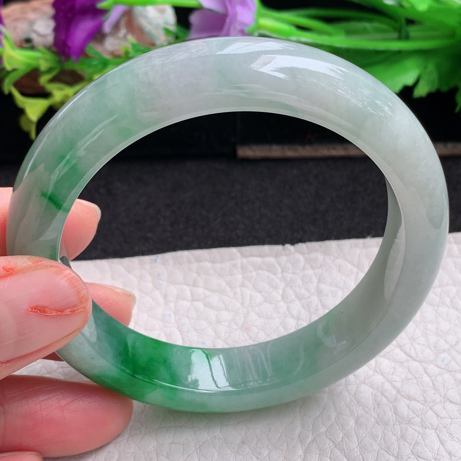 ll实拍56*12.6*8.3平安镯 天然翡翠a货手镯胶感辣绿正圈玉镯子