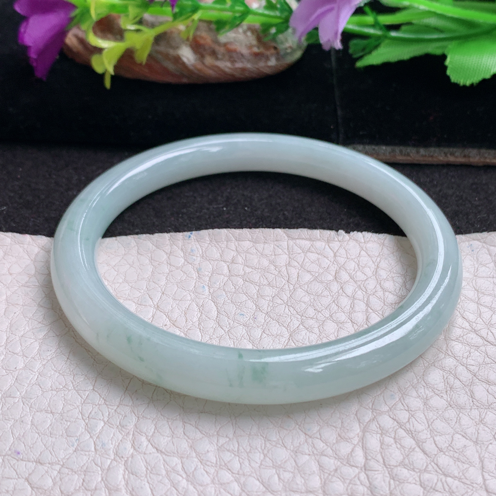 xx实拍57*8美人镯 天然缅甸翡翠a货手镯飘花圆条美人镯