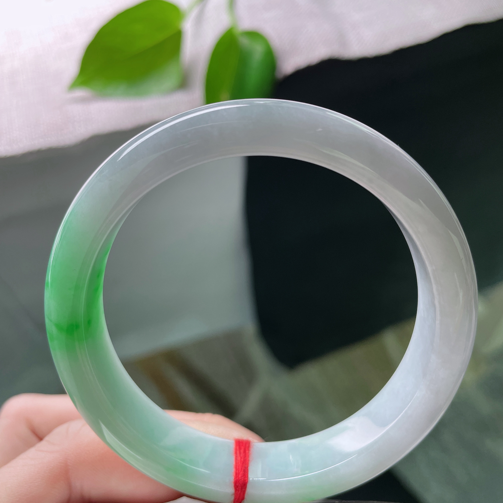 58/12.7/8.6白底青正圈，水润细腻，阳春白雪，经典贵气。