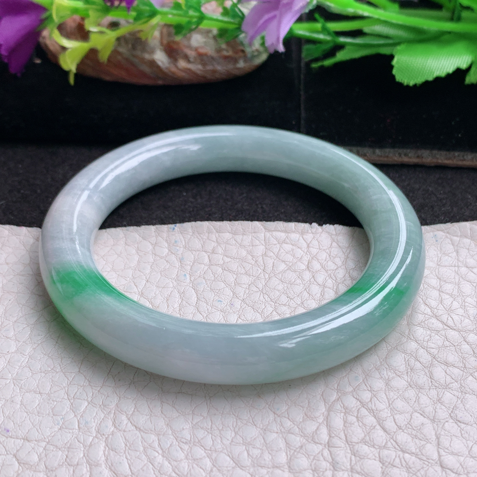 z实拍53.5*9.8*10美人镯 天然缅甸翡翠a货手镯飘绿圆条玉镯子