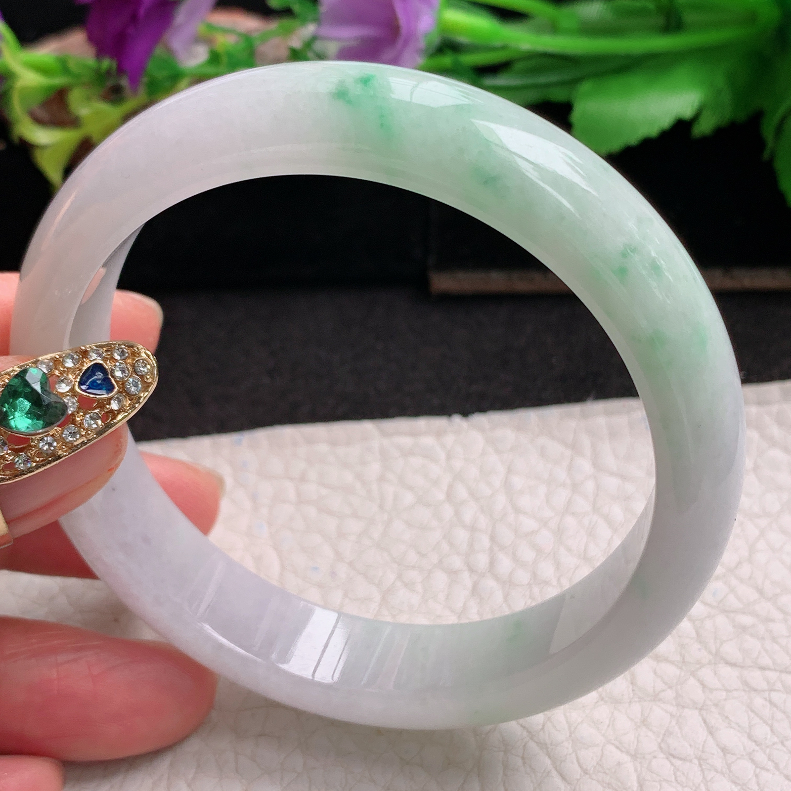 js实拍58*12.5*7.5平安镯 天然缅甸翡翠a货手镯飘绿丶灵动正圈玉镯子