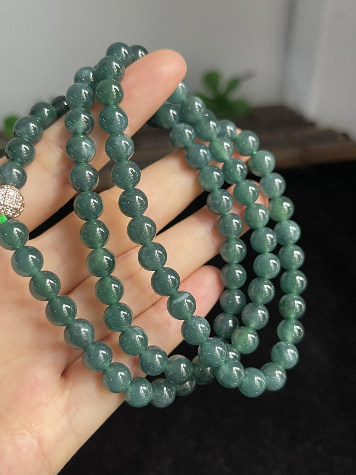 翡翠项链，满绿，颜色通透漂亮，可以做项链，可以做手链