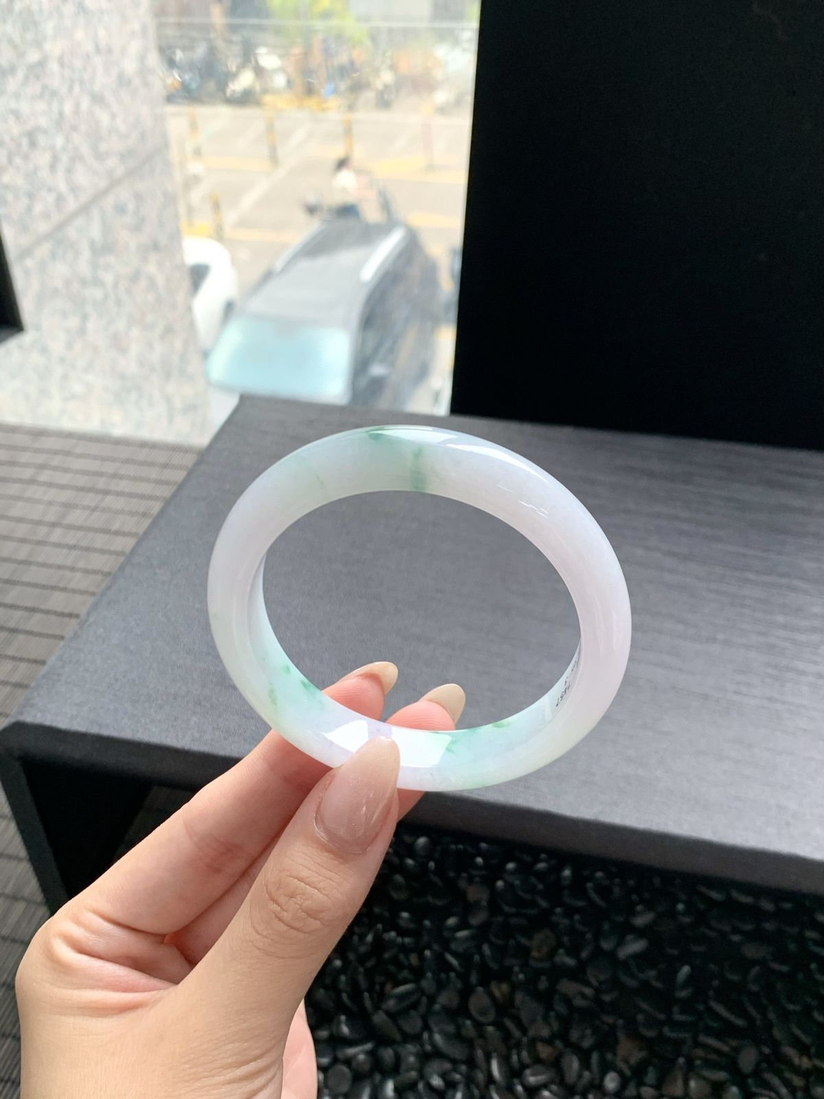 【冰飘花手镯】
天涯何处无芳草如花似梦 游于水中的花盛开绽放水上生花 宛如一幅完整的山水画卷
