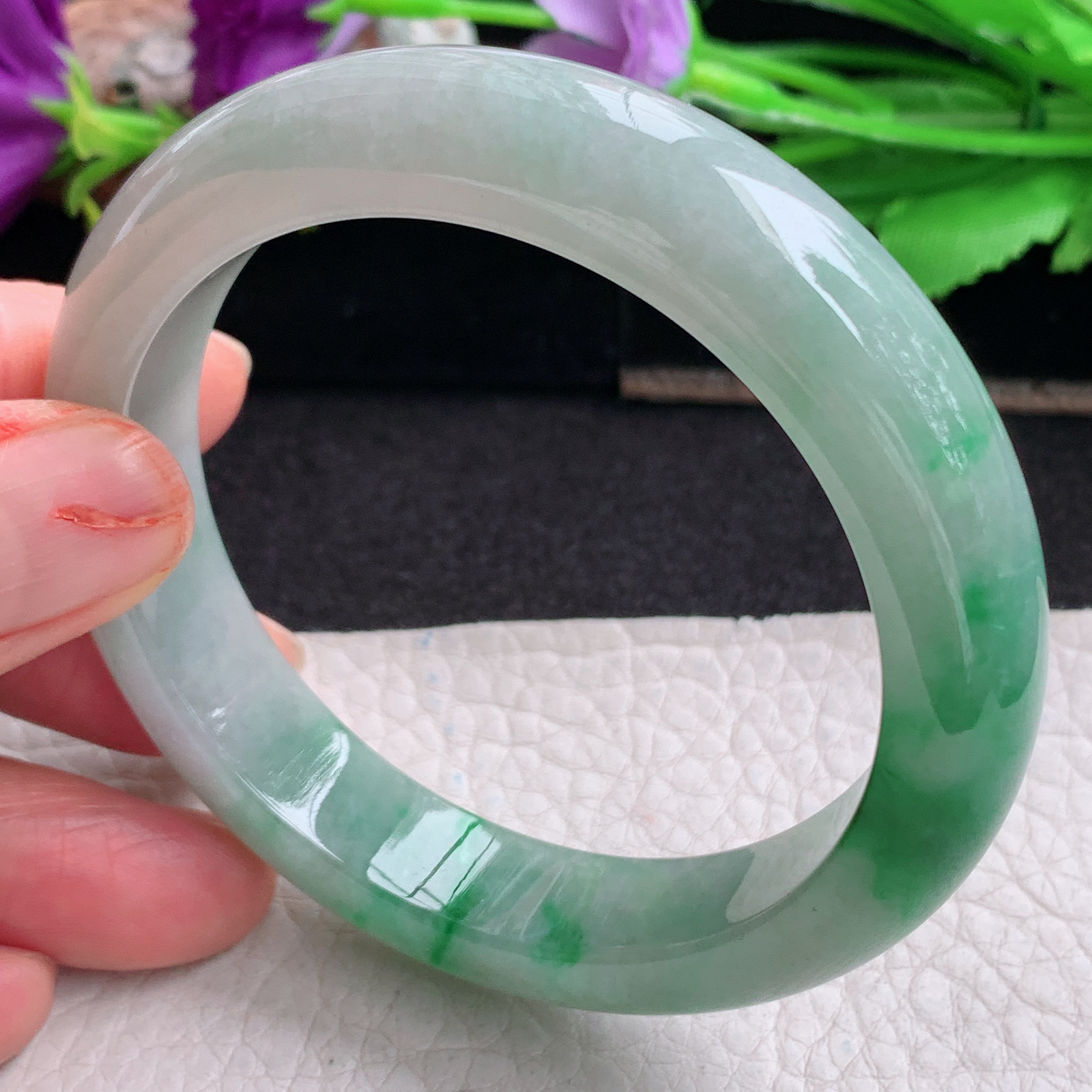 ll实拍56*12.6*8.3平安镯 天然翡翠a货手镯胶感辣绿正圈玉镯子