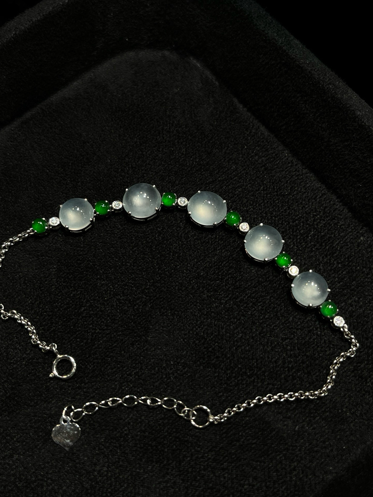 冰种蛋面手链……
-

尺寸看图一
18k金镶嵌