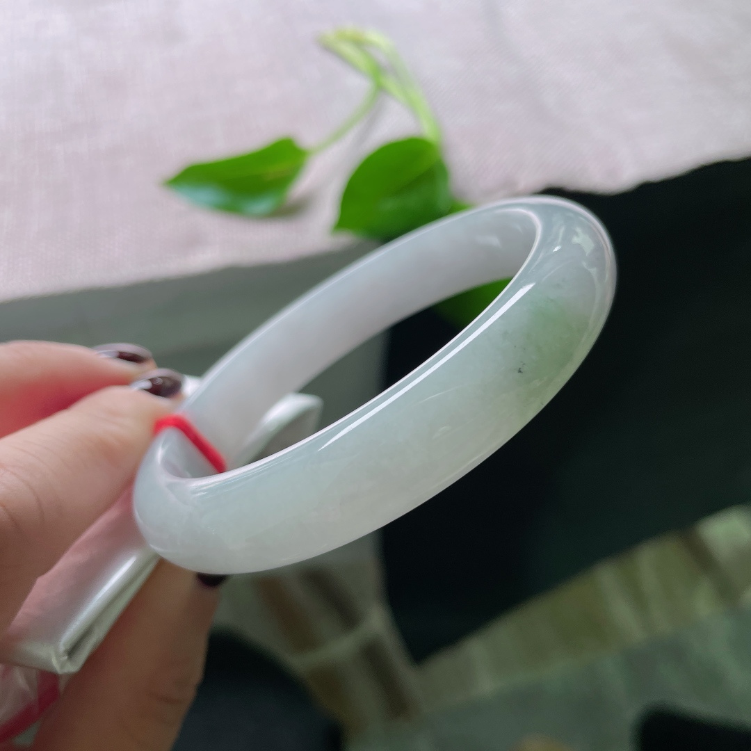 60.2/122/7.6，淡绿底正圈，一抹深色增添几分韵味，大圈口，水头好，乌鸡，ss49273a