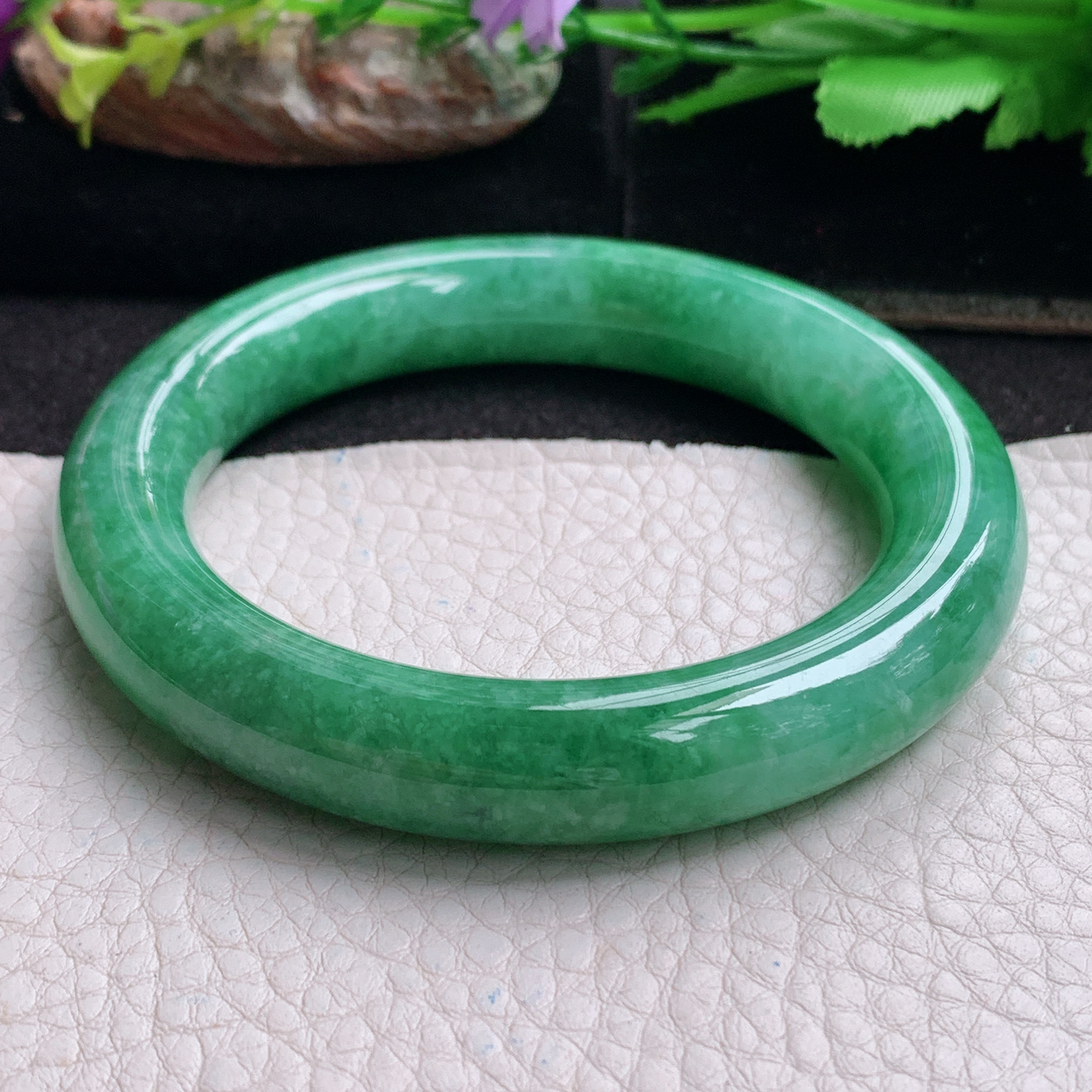 js实拍57*12*11美人镯 天然缅甸翡翠a货手满绿辣色圆条玉镯子