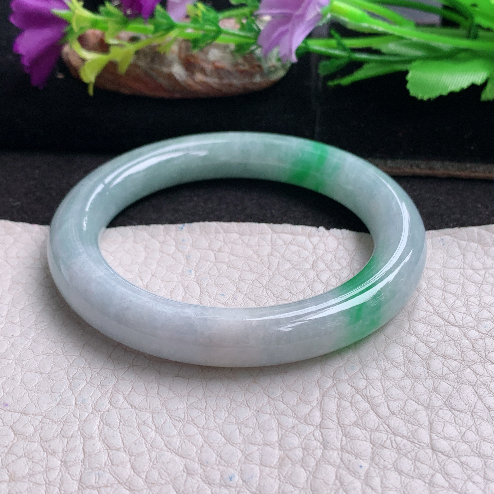 z实拍53.5*9.8*10美人镯 天然缅甸翡翠a货手镯飘绿圆条玉镯子