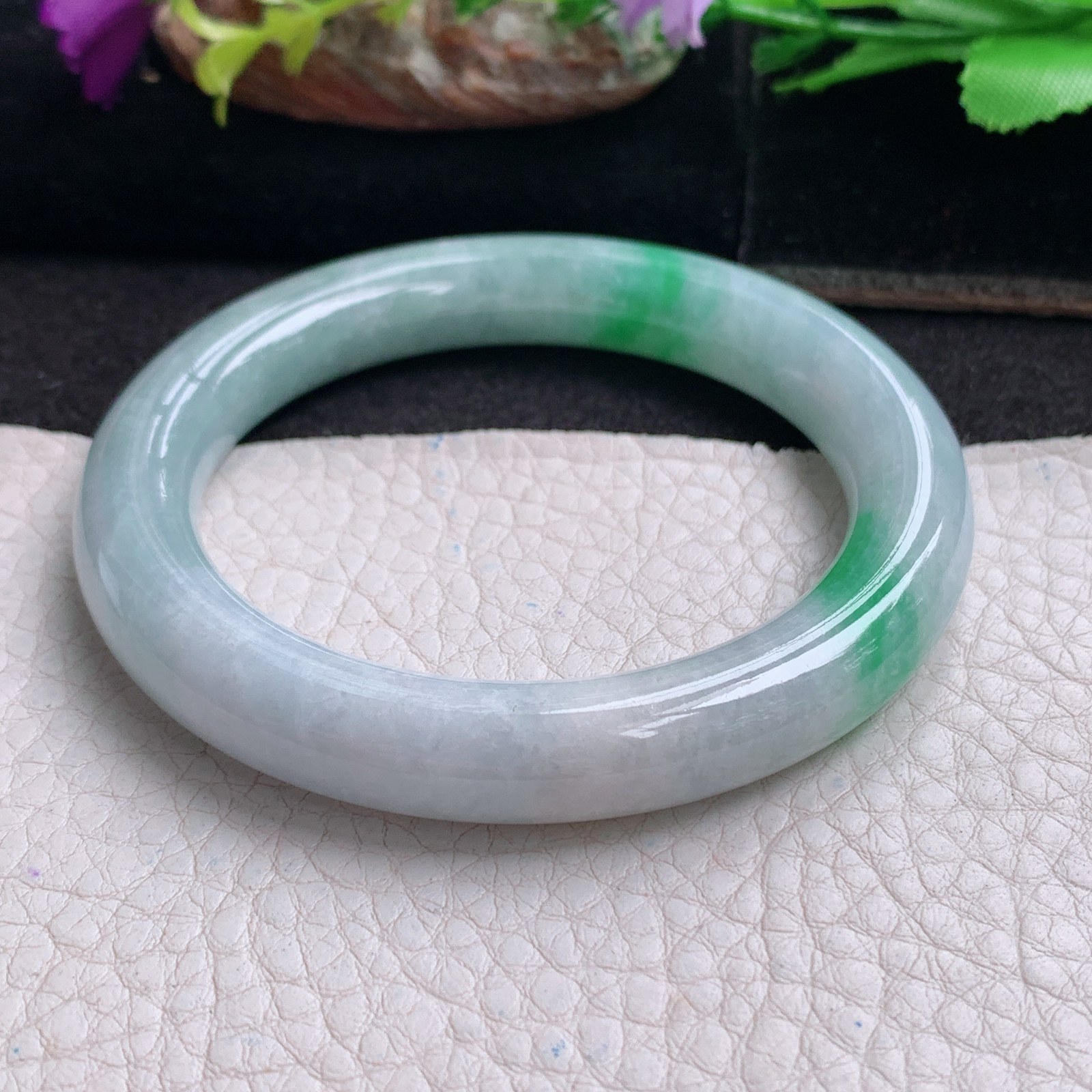 z实拍53.5*9.8*10美人镯 天然缅甸翡翠a货手镯飘绿圆条玉镯子