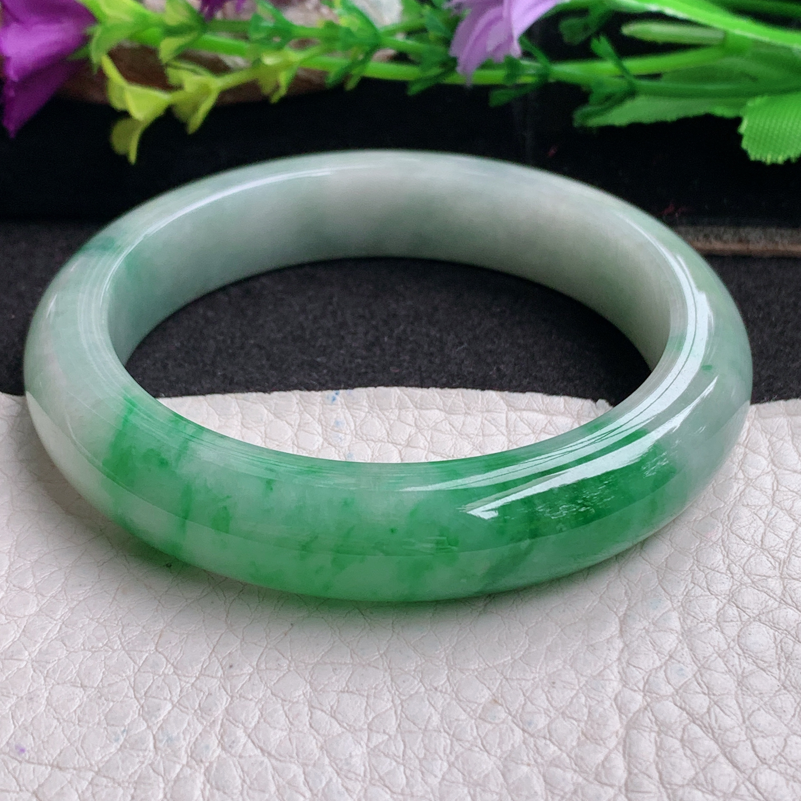 ll实拍58*12.6*8.8平安镯 天然翡翠a货手镯胶感辣绿正圈玉镯子