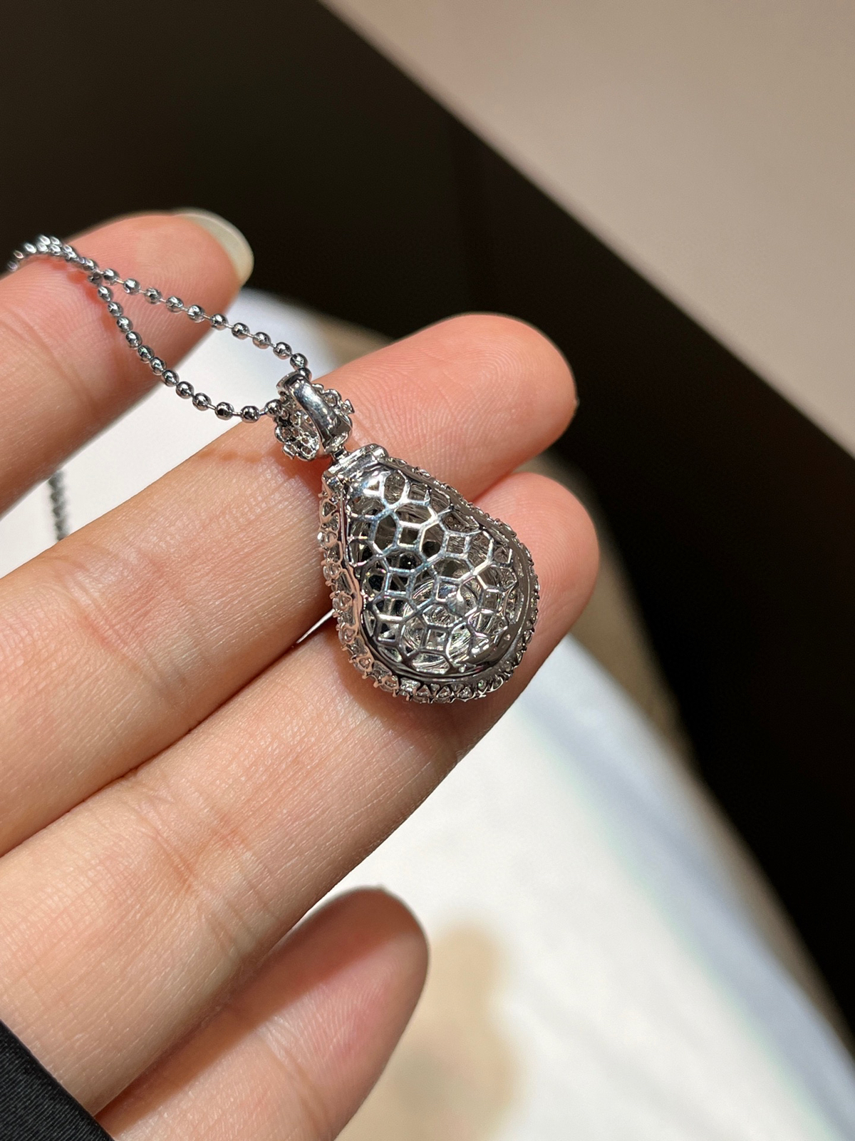 满色阳绿葫芦……
-

尺寸看图一
18k金镶嵌