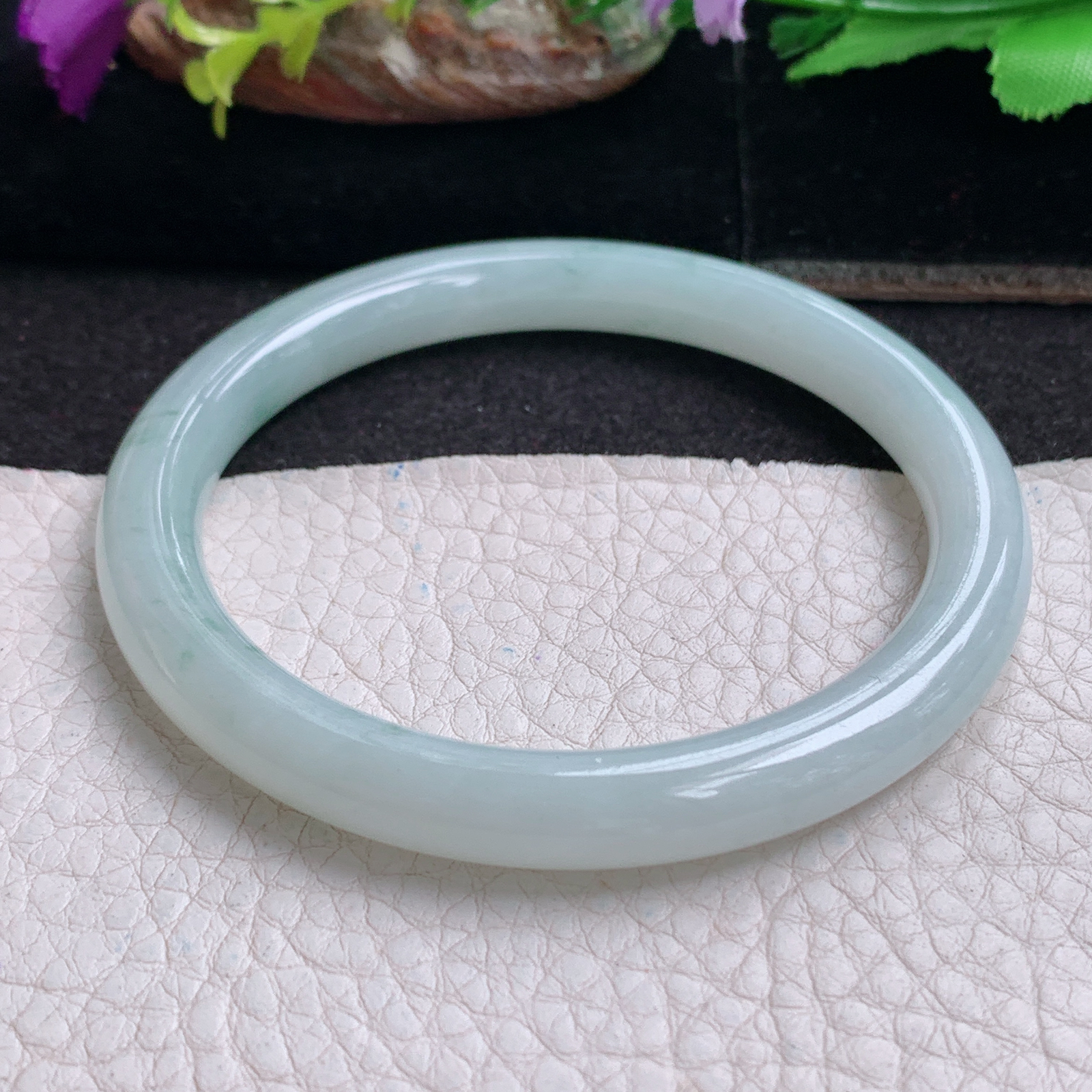 xx实拍57*8美人镯 天然缅甸翡翠a货手镯飘花圆条美人镯