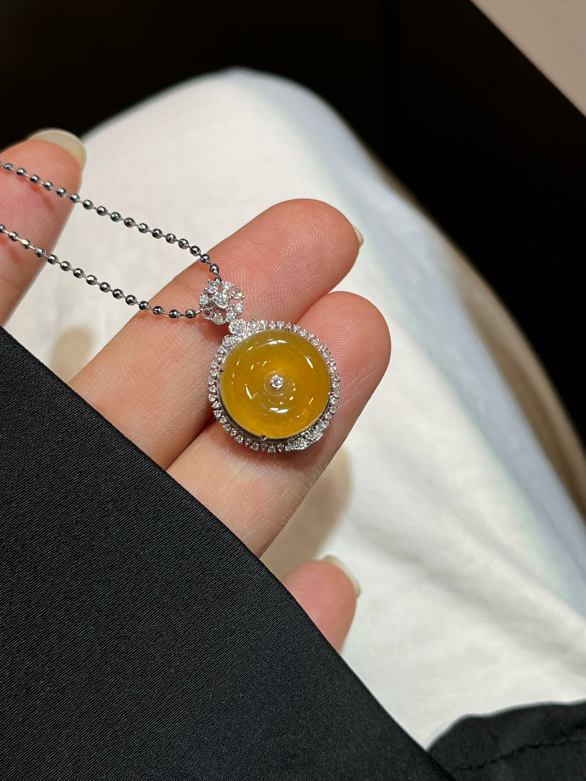 冰种黄翡平安扣……
-

尺寸看图一
18k金镶嵌