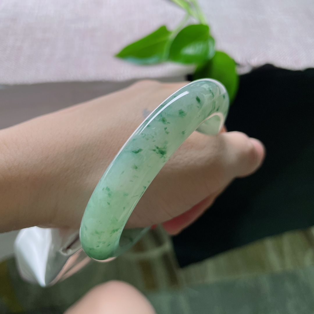 55.7/12/9.4飘花正圈，种老，厚装，青烟入翠，落笔生花。，ss50034a