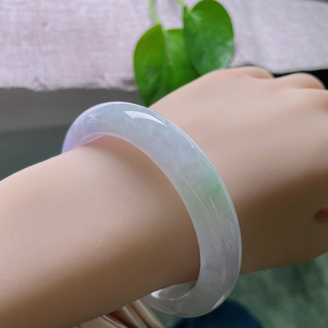 56.2/11.6/8.7春彩正圈，水润细腻，色彩斑斓，优雅大方，ss48822a