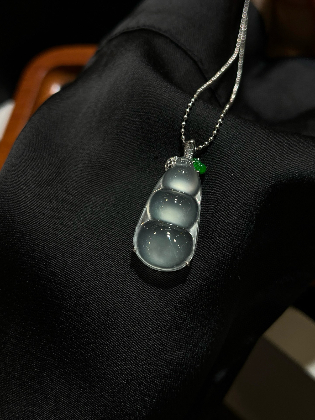 冰种起光福豆……
-

尺寸看图一
18k金镶嵌