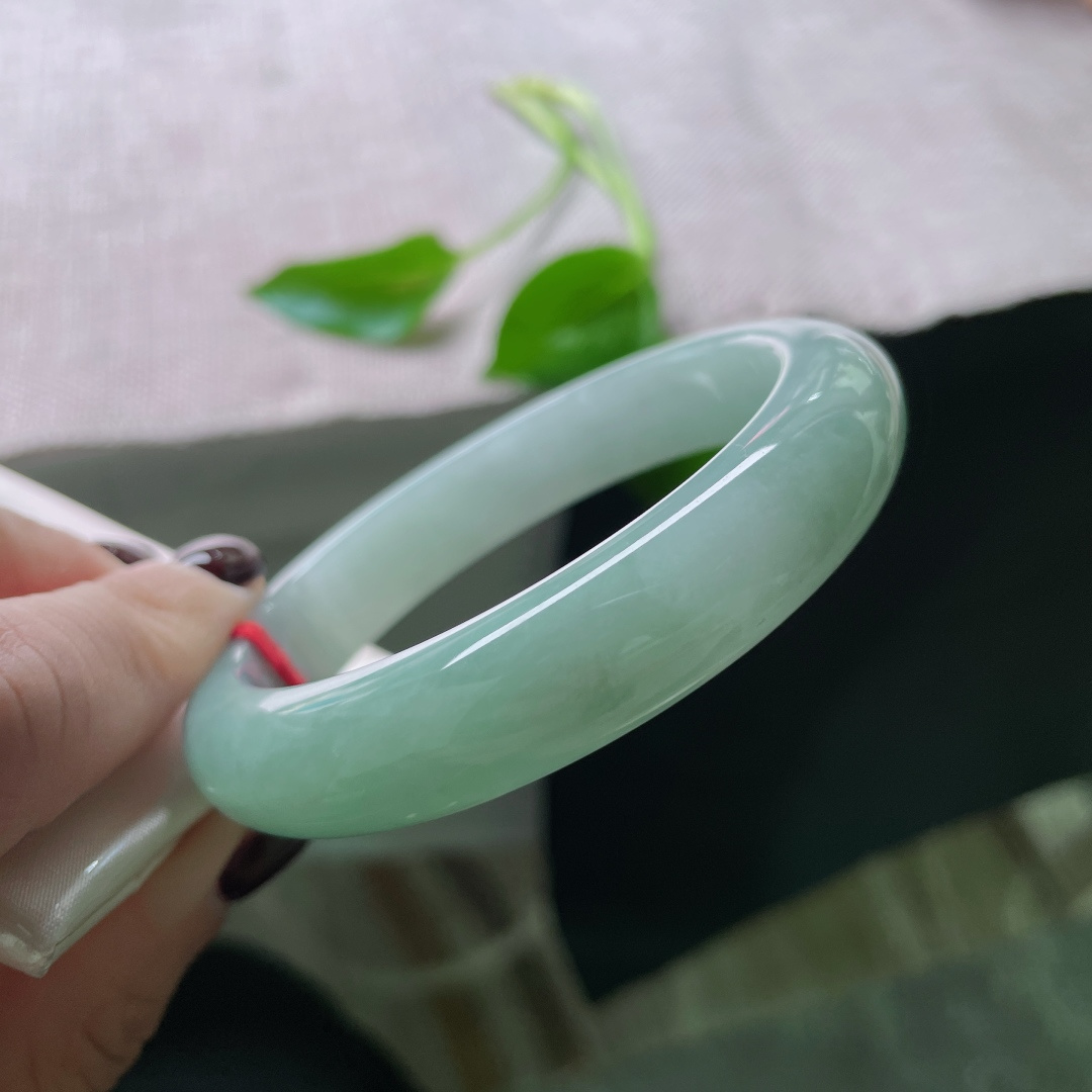 58.1/12.5/8.6，绿底正圈，水润，以绿为信，许你平静与希望。，ss47903a