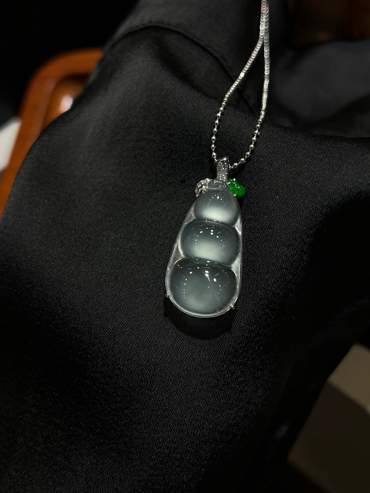 冰种起光福豆……
-

尺寸看图一
18k金镶嵌