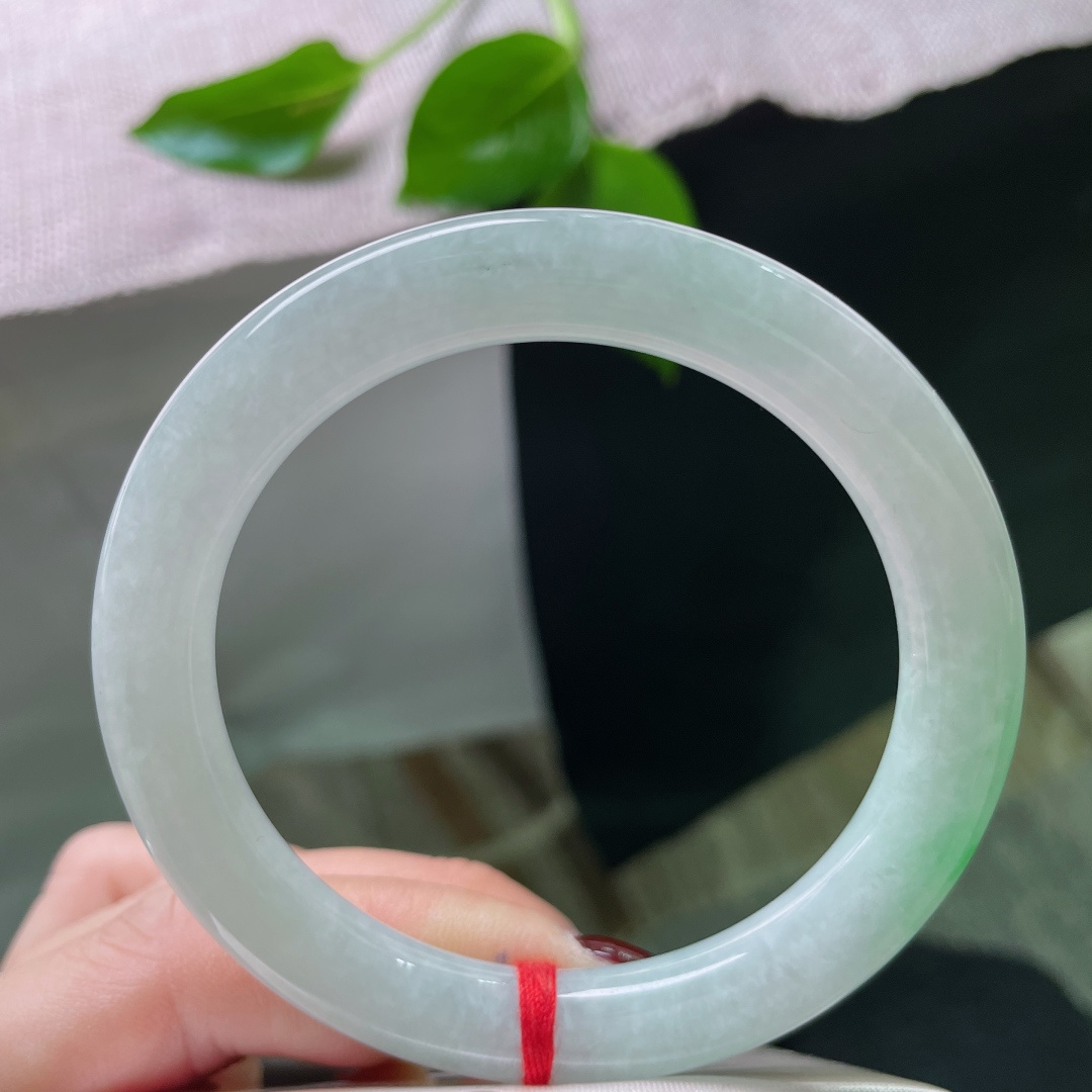 56/9.2飘绿圆条，水润细腻，色彩甜美，秀丽倾心，棉线纹，贵气，ss49903a