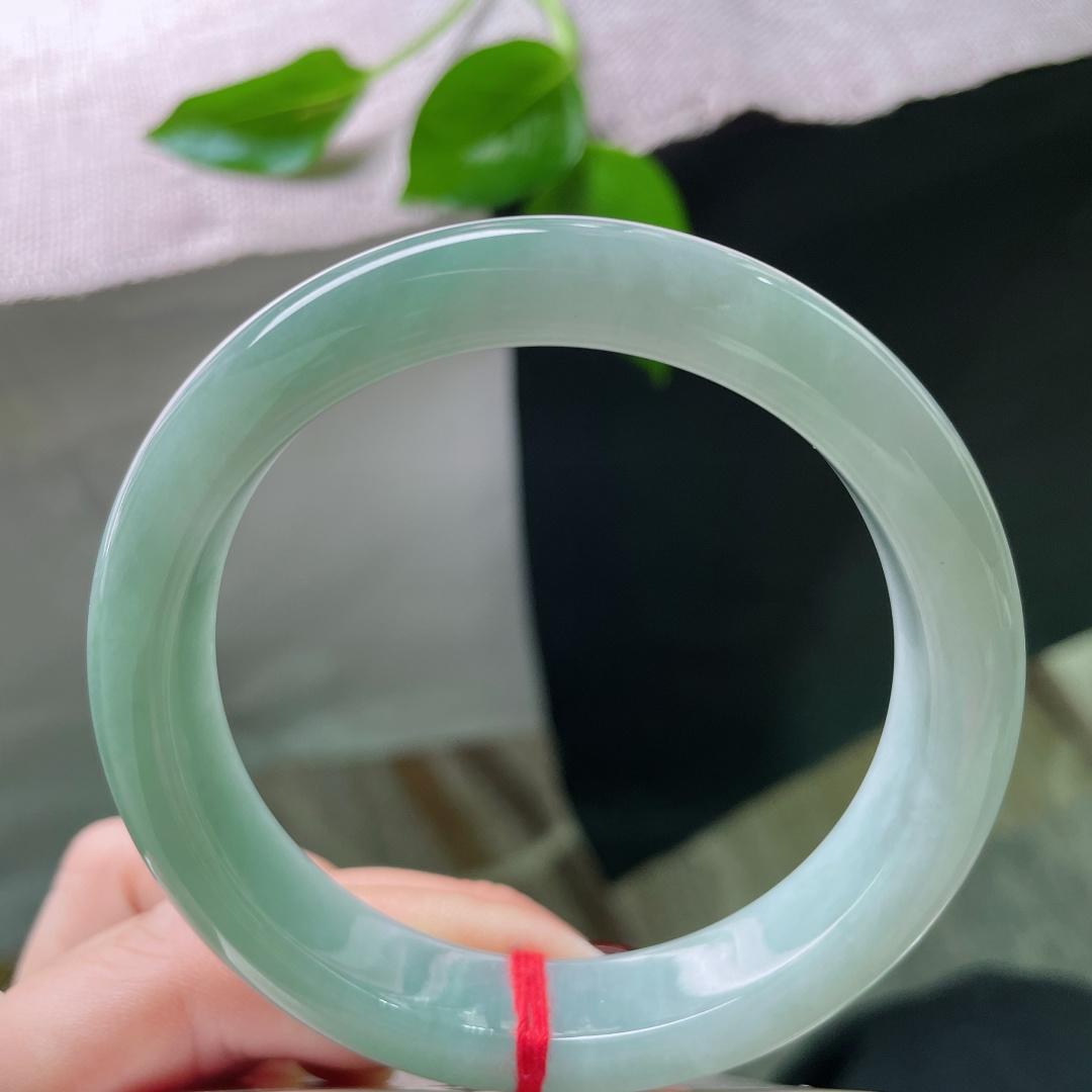 58.1/12.5/8.6，绿底正圈，水润，以绿为信，许你平静与希望。，ss47903a