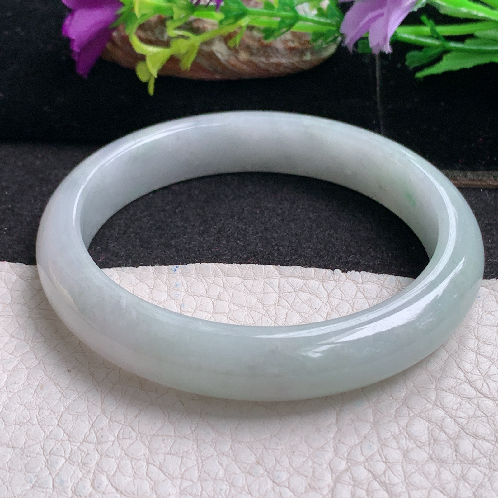 ll大圈口62*12*8平安镯 天然缅甸翡翠a货手镯浅绿大气正圈玉镯子