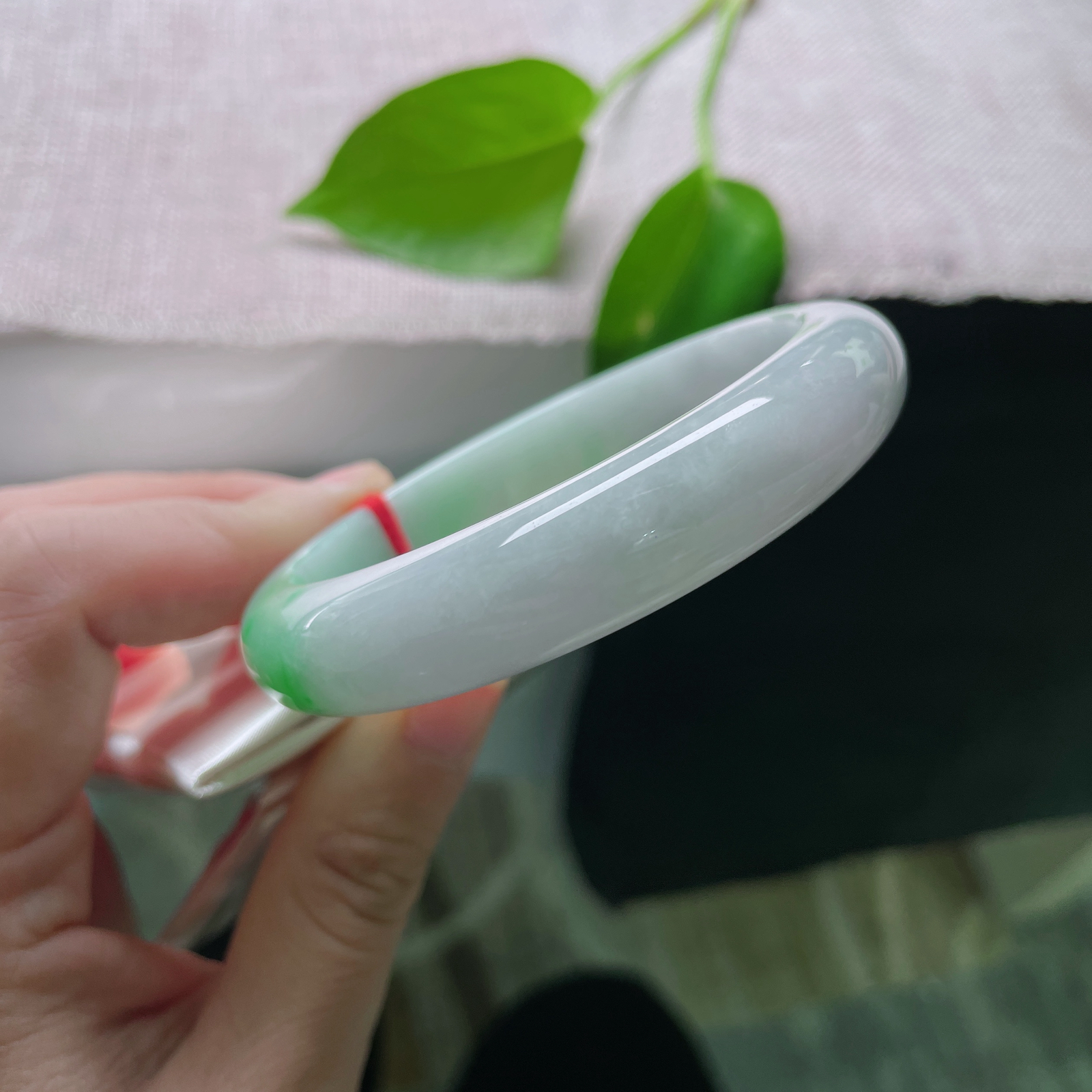 58/12.7/8.6白底青正圈，水润细腻，阳春白雪，经典贵气。