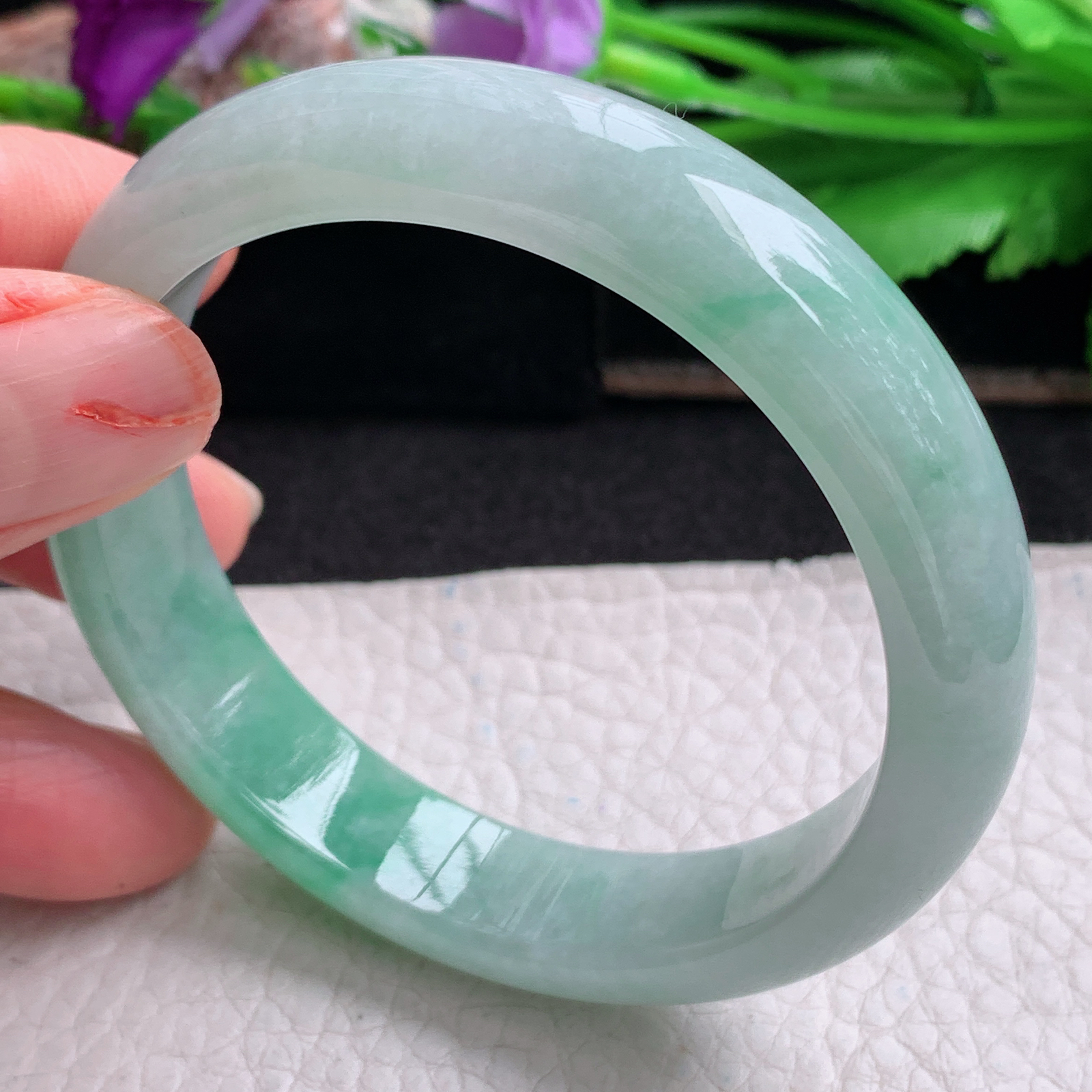 js实拍55*12.3*7.5 平安镯 天然翡翠a货手镯胶感辣鸡飘绿正圈玉镯子