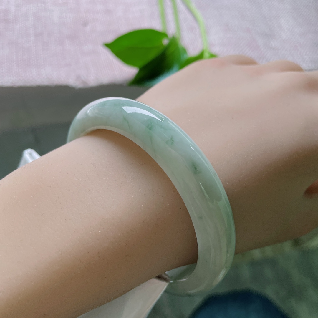 55.8/11.9/8.2飘花正圈，水润细腻，优雅大方，棉线，ss49121a