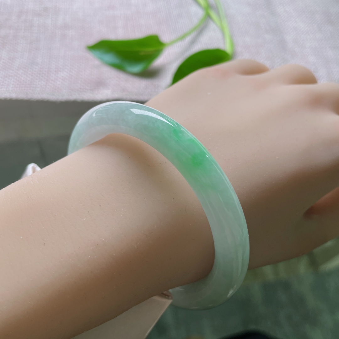 56/9.2飘绿圆条，水润细腻，色彩甜美，秀丽倾心，棉线纹，贵气，ss49903a