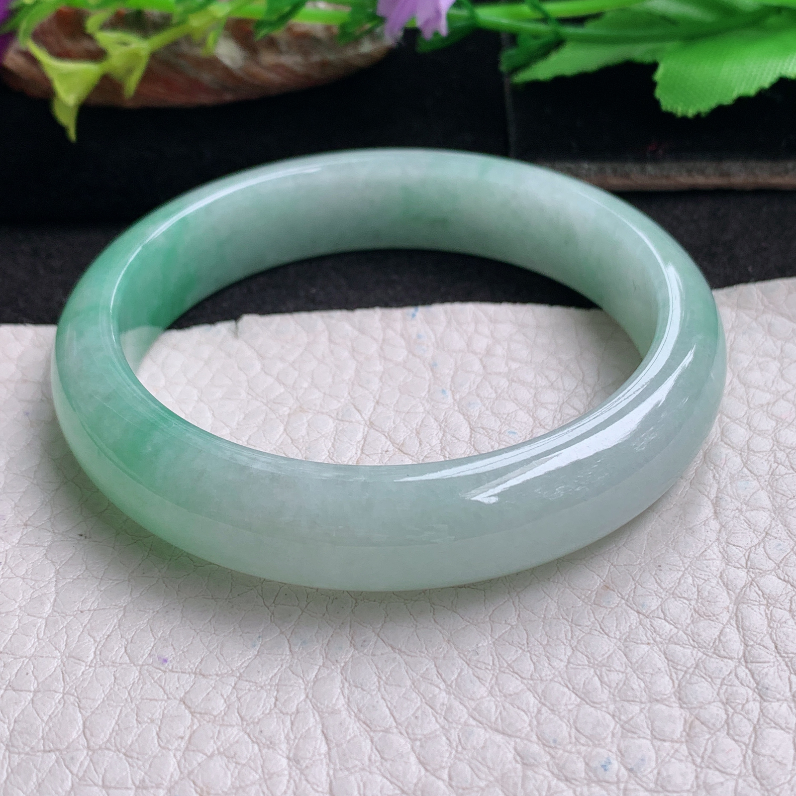 js实拍55*12.3*7.5 平安镯 天然翡翠a货手镯胶感辣鸡飘绿正圈玉镯子