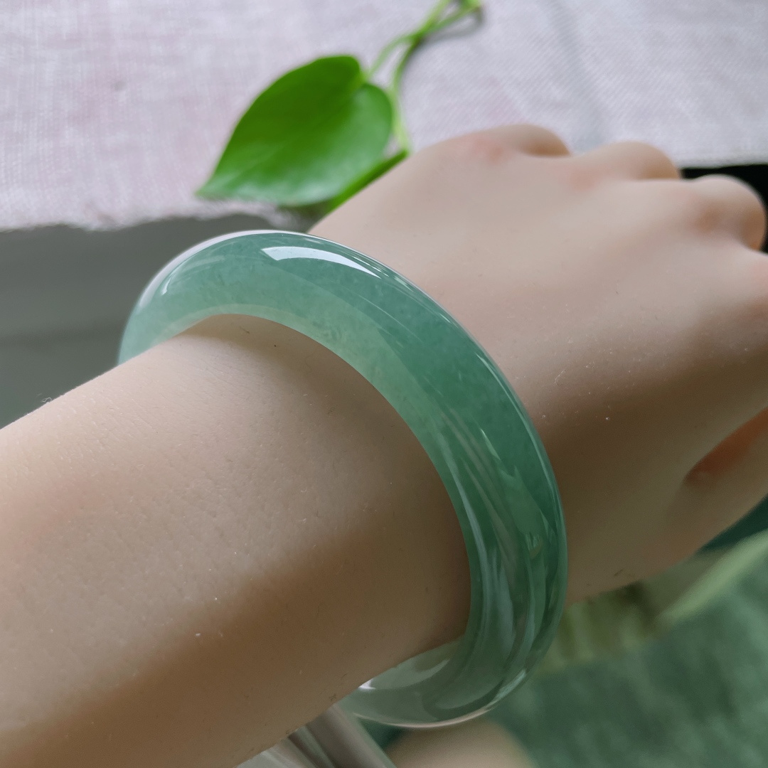 56.3/12.5/8.8冰蓝底正圈，冰润细腻，种老，半山水有相逢，贵气，ss49758a