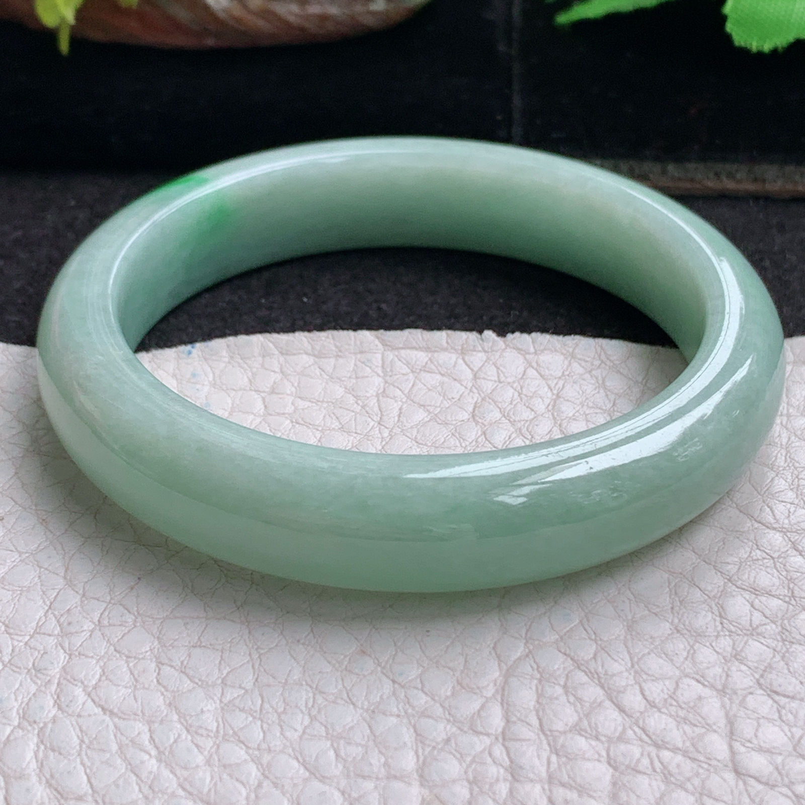 xx实拍53.5*11.3*7.3平安镯 天然缅甸翡翠a货手镯飘绿秀气正圈玉镯子