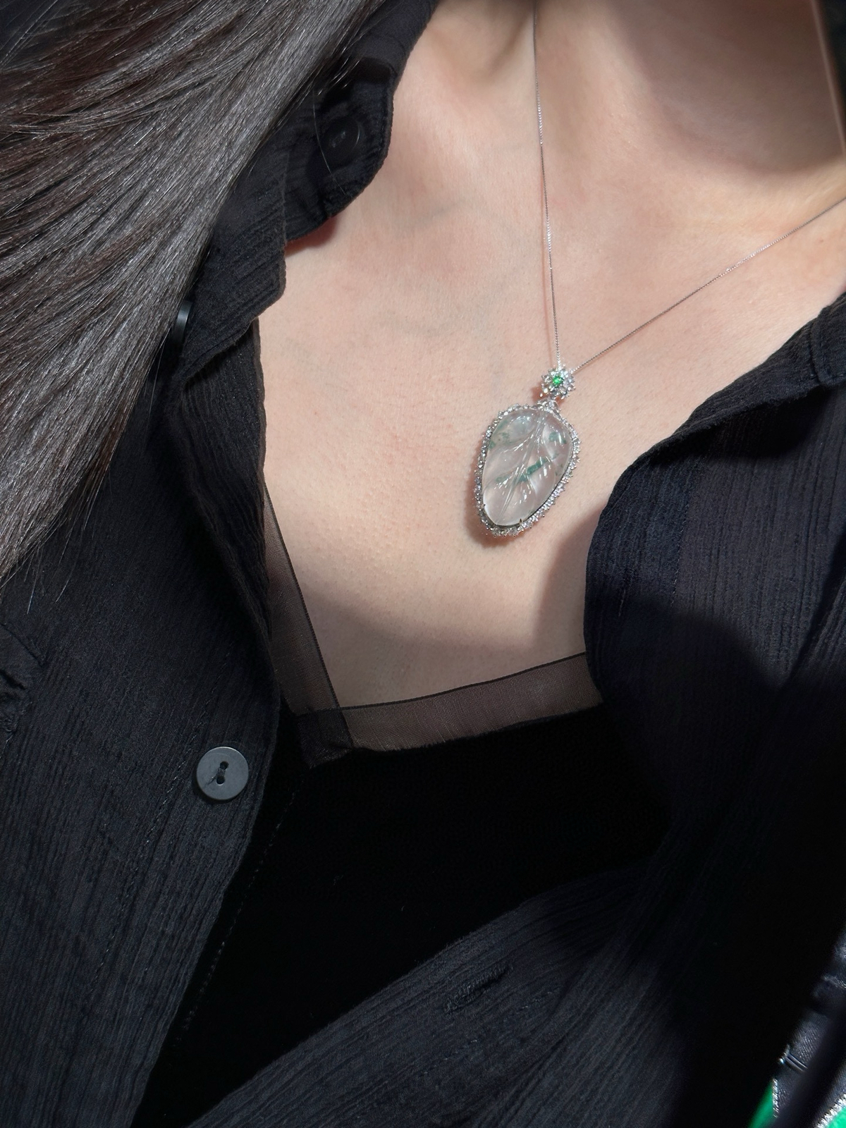 🤍冰飘花·叶子

冰种的透撞上飘花的柔，金枝玉叶的氛围感拉满了