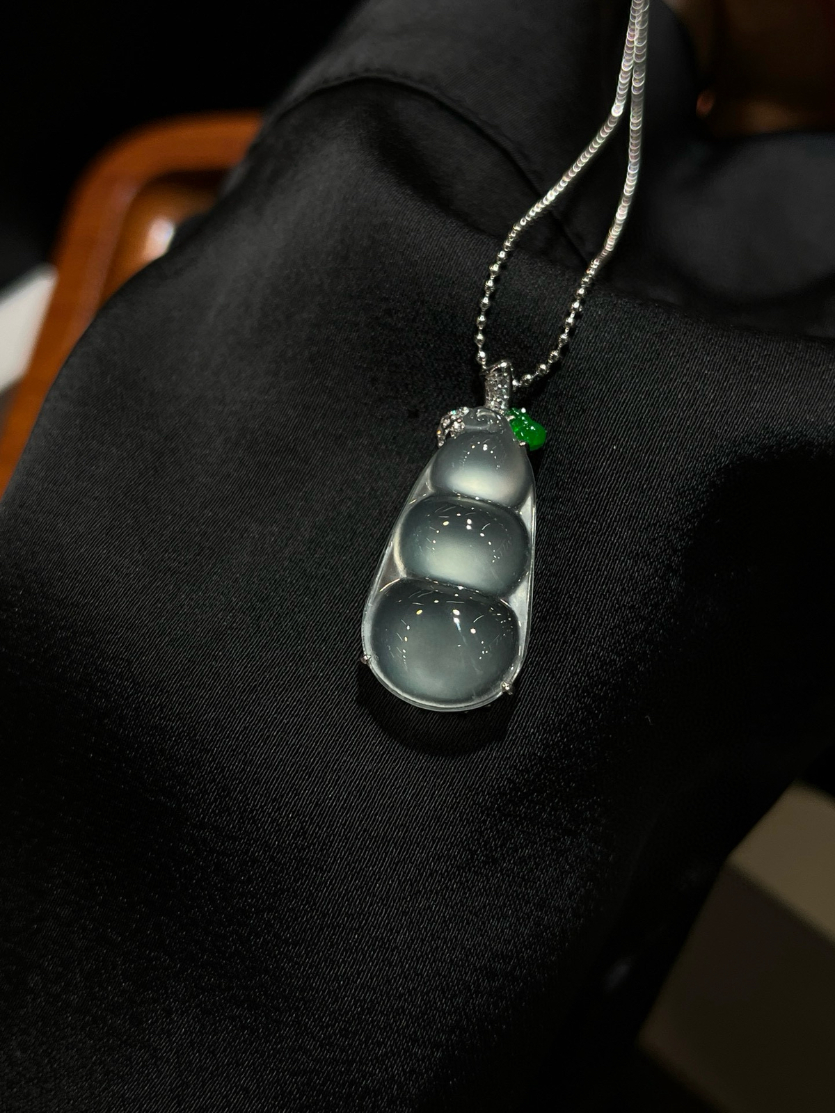 冰种起光福豆……
-

尺寸看图一
18k金镶嵌