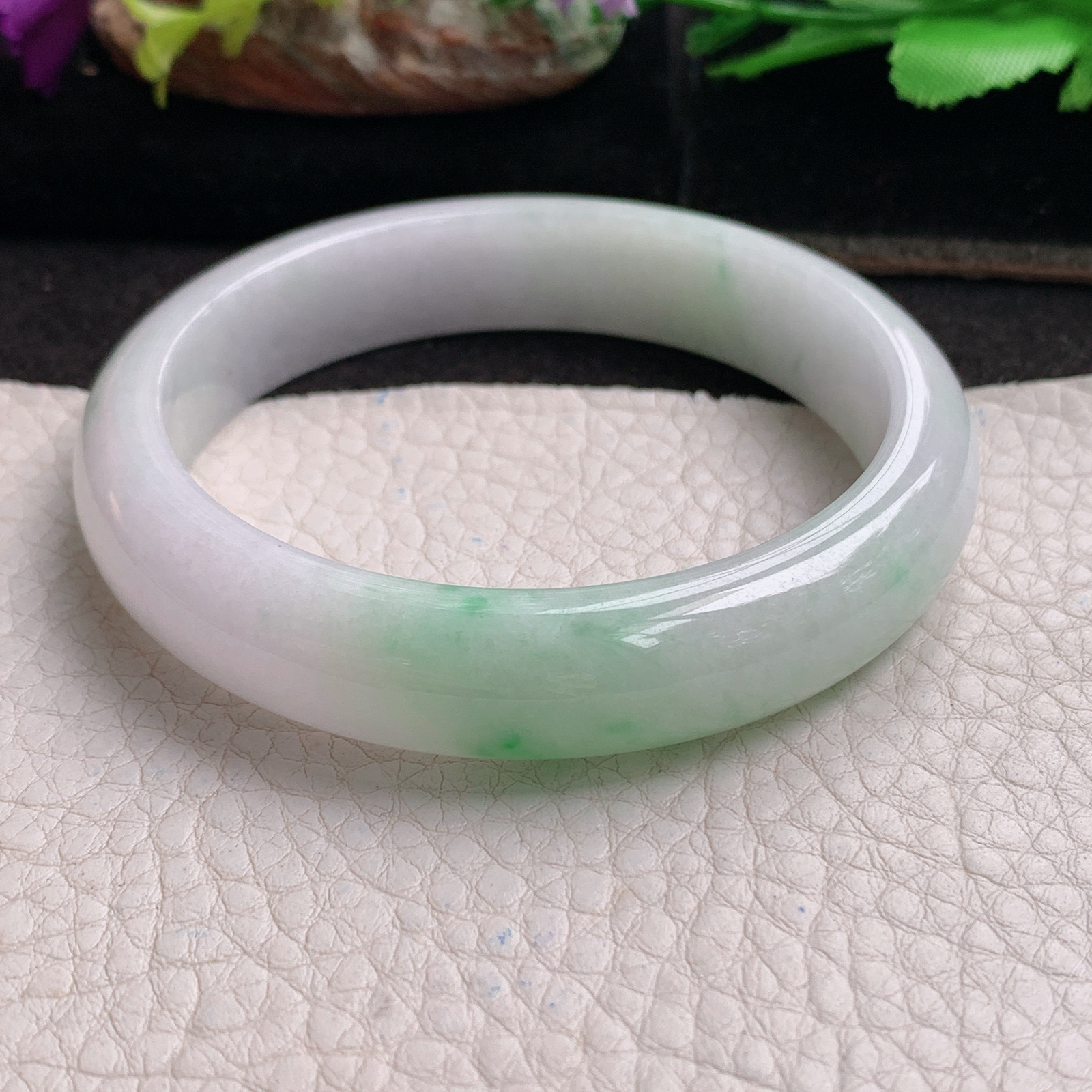 js实拍58*12.5*7.5平安镯 天然缅甸翡翠a货手镯飘绿丶灵动正圈玉镯子