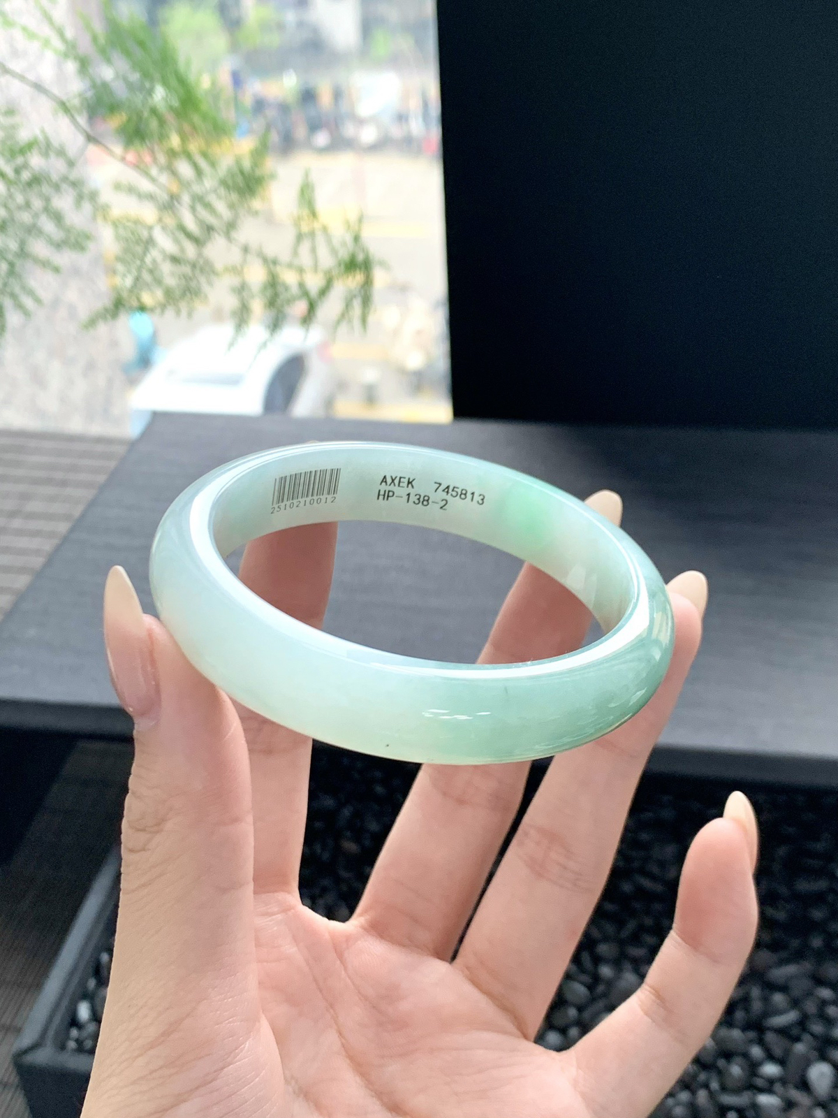 【宽版半山水手镯】
子规声里雨如烟湖水清清 宛如身临其境 一片安宁祥和之美
【尺寸】58-13-7.5mm