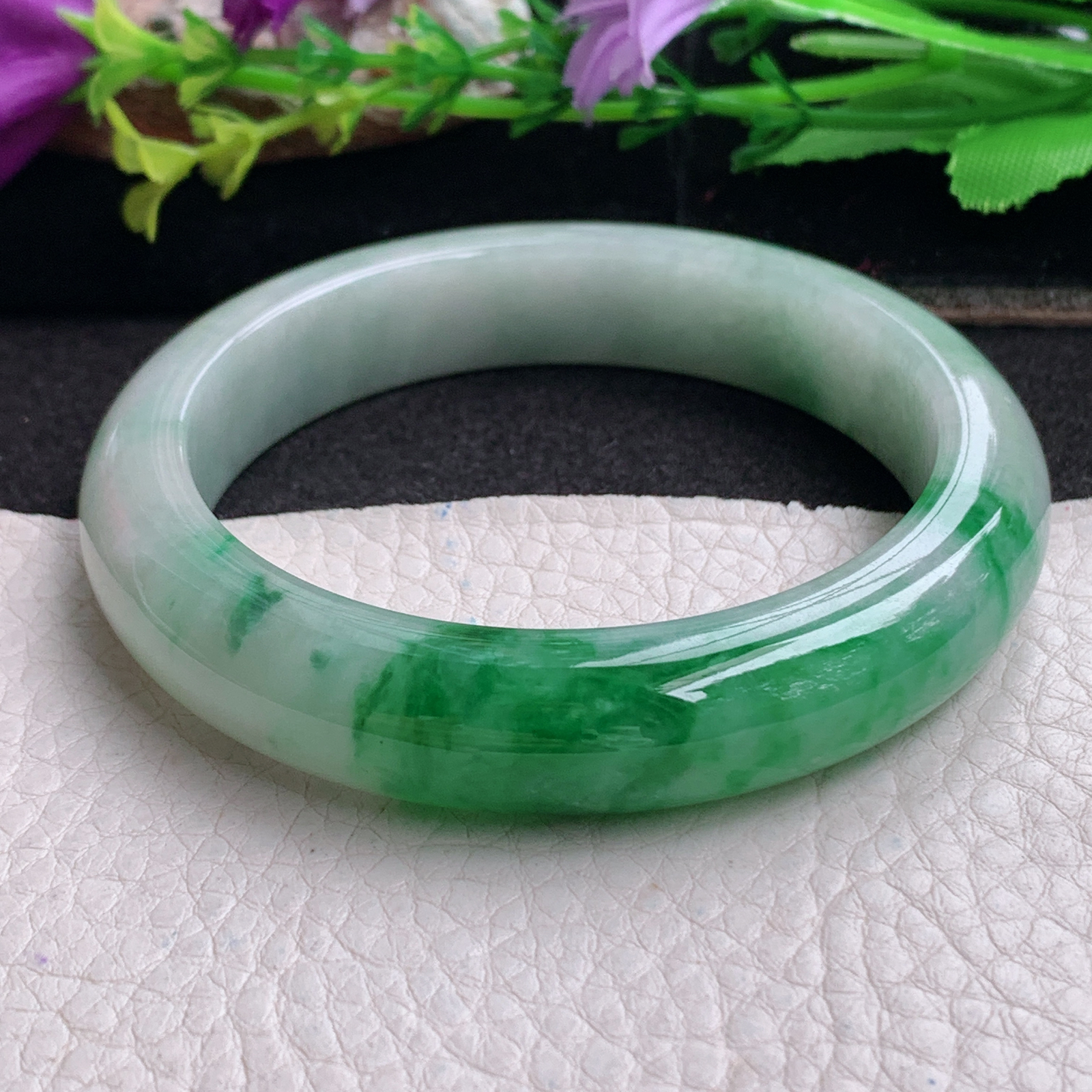 ll实拍58*12.6*8.8平安镯 天然翡翠a货手镯胶感辣绿正圈玉镯子