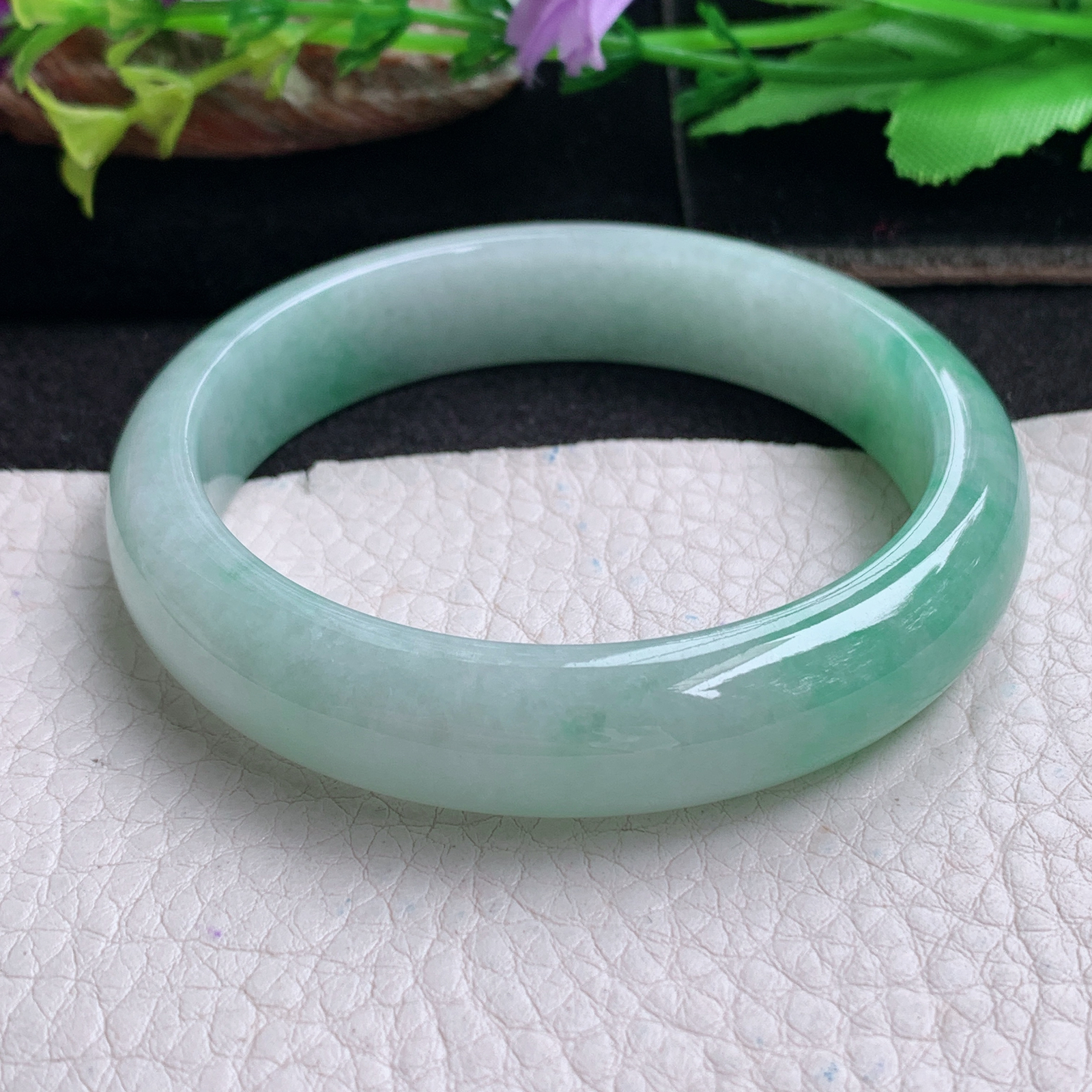 js实拍55*12.3*7.5 平安镯 天然翡翠a货手镯胶感辣鸡飘绿正圈玉镯子