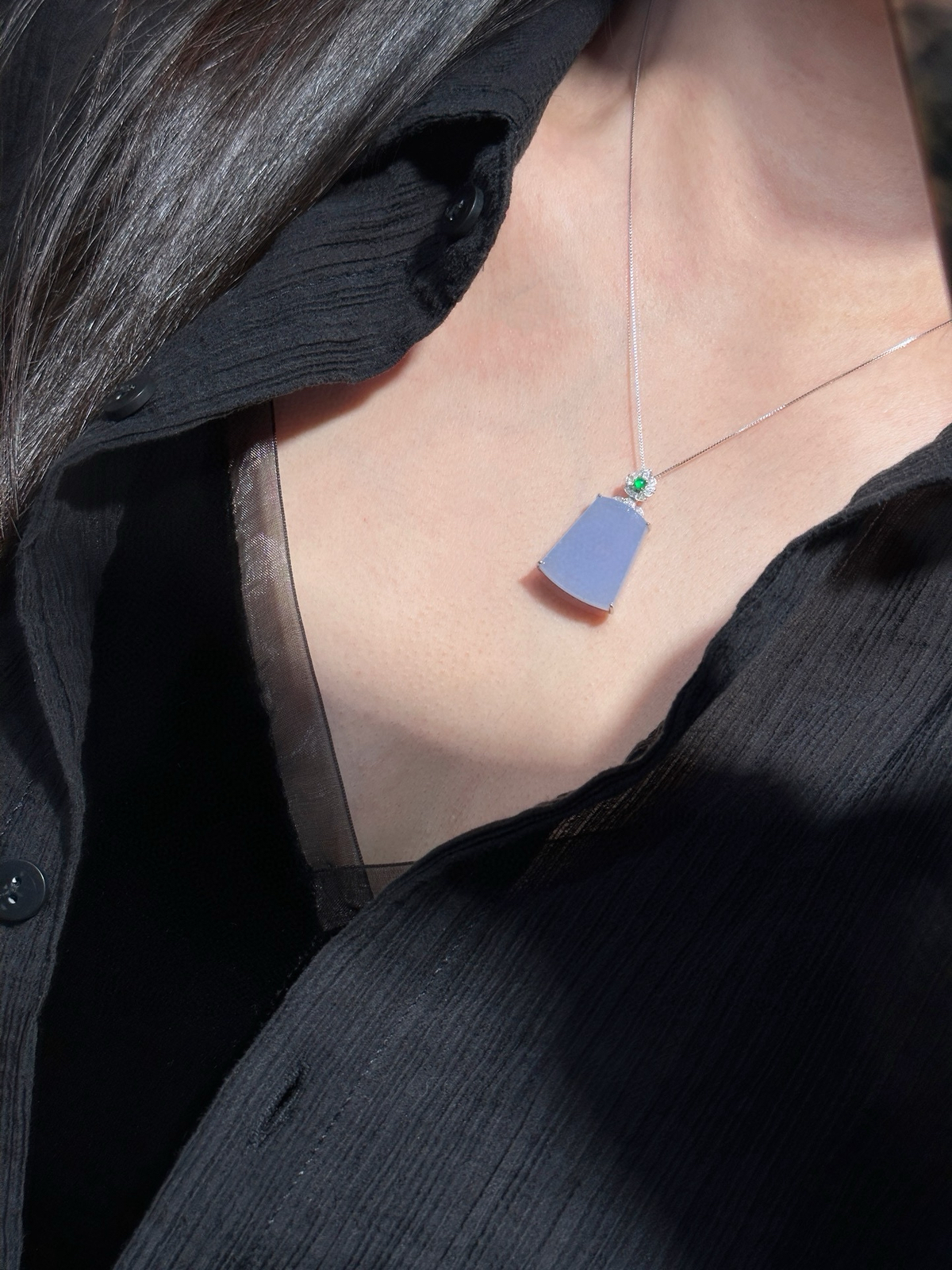 紫罗兰·无事牌

紫得温柔，厚得扎实，大气又耐看