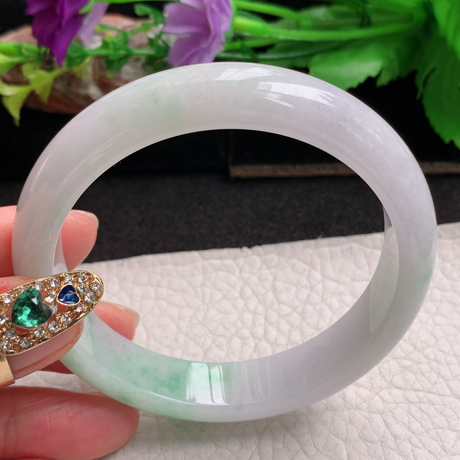 js实拍58*12.5*7.5平安镯 天然缅甸翡翠a货手镯飘绿丶灵动正圈玉镯子