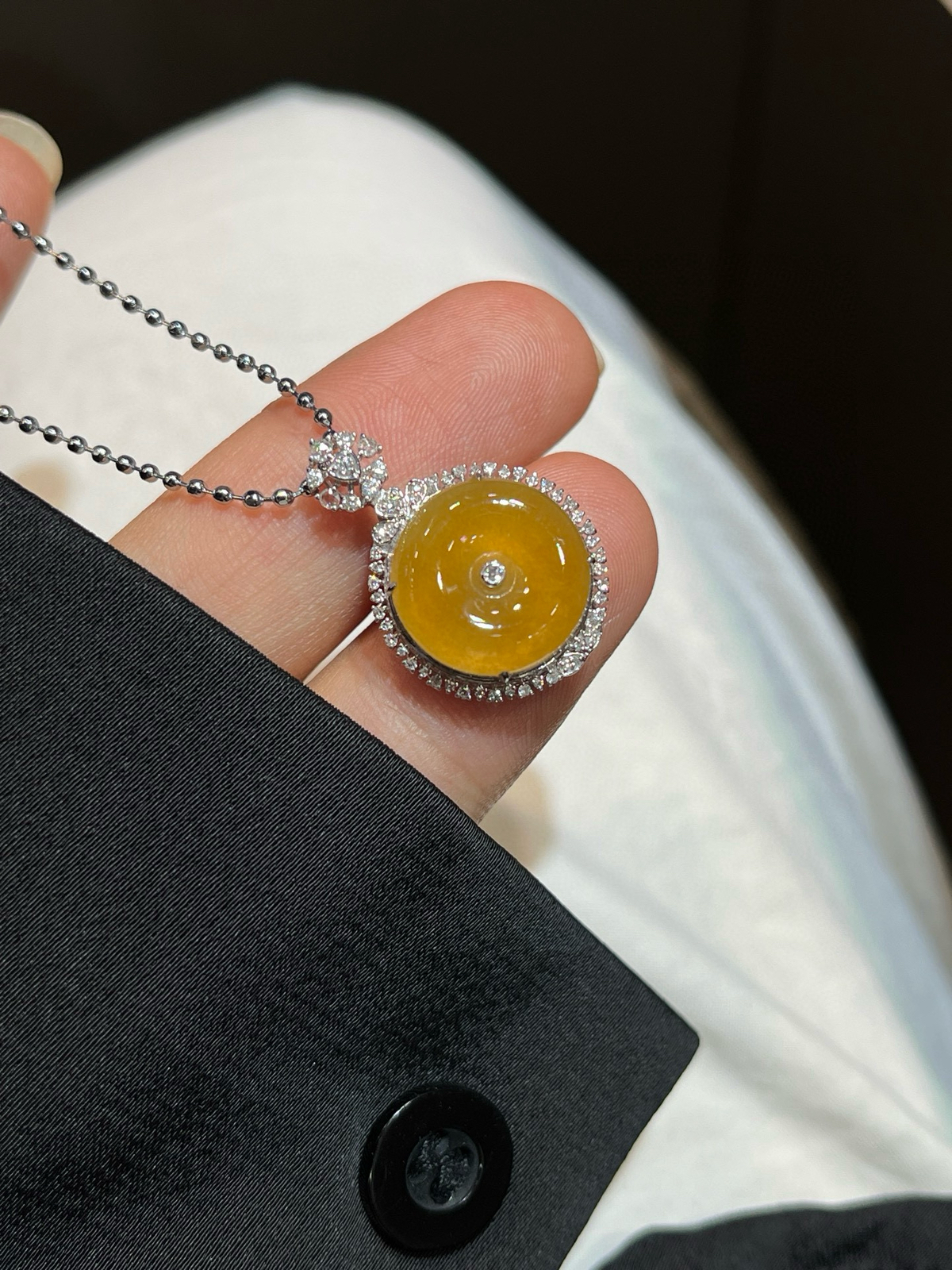 冰种黄翡平安扣……
-

尺寸看图一
18k金镶嵌